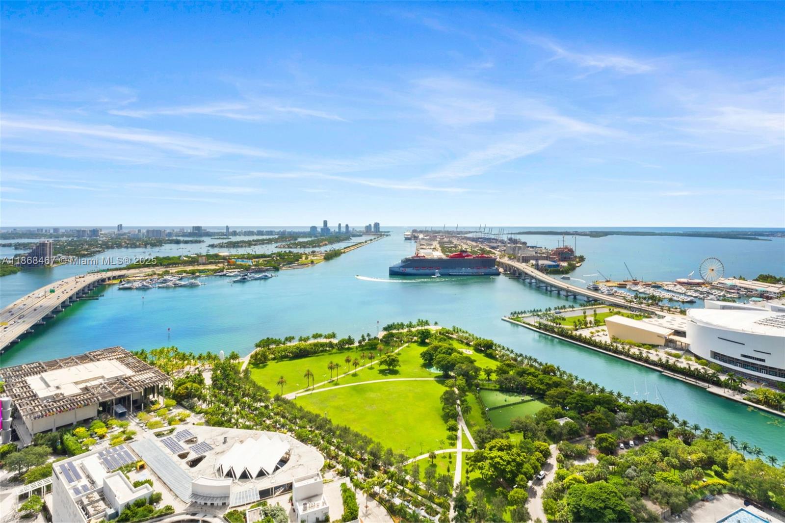 MARQUIS CONDO - Residential