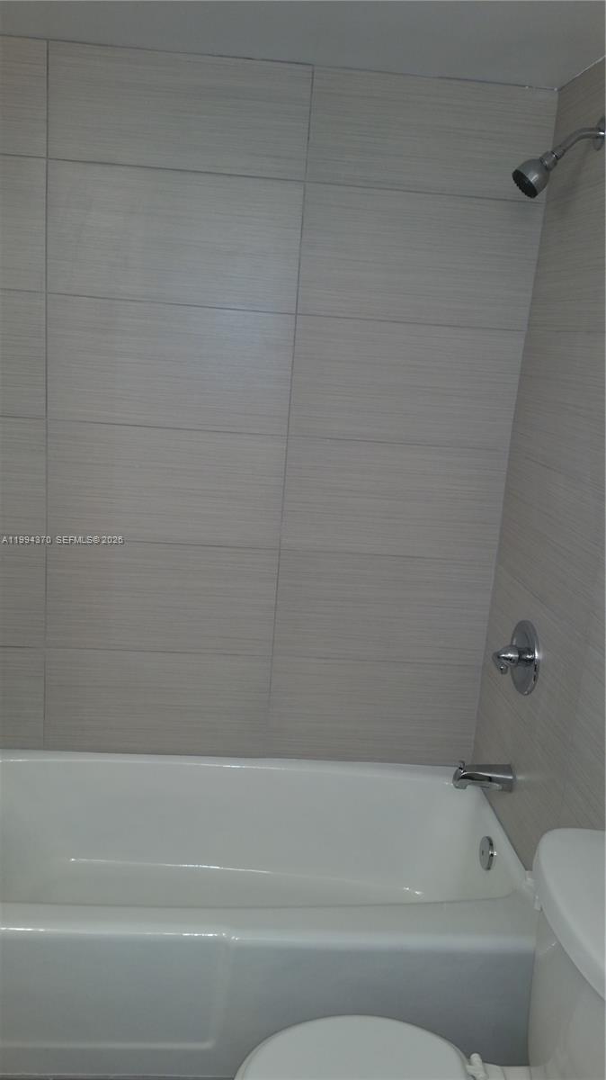 ROLLING GREEN CONDO G - Residential