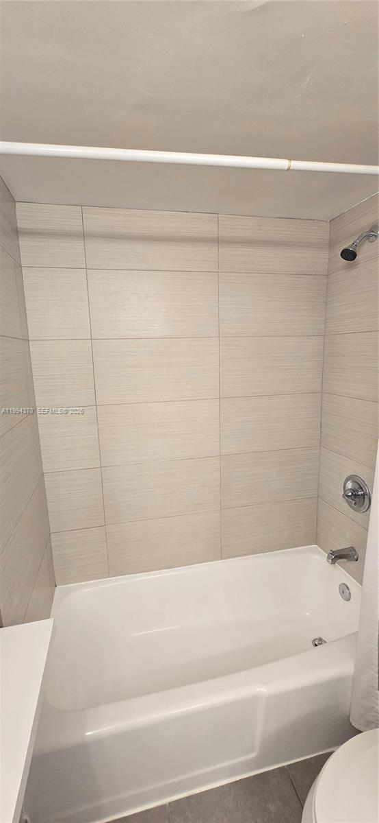 ROLLING GREEN CONDO G - Residential