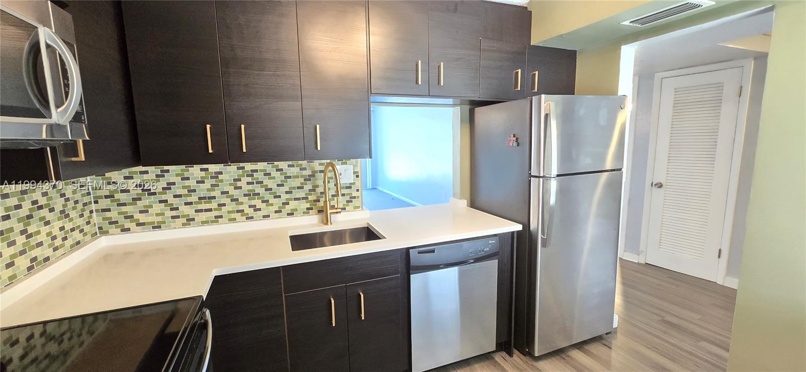 1201 NE 191st St G306