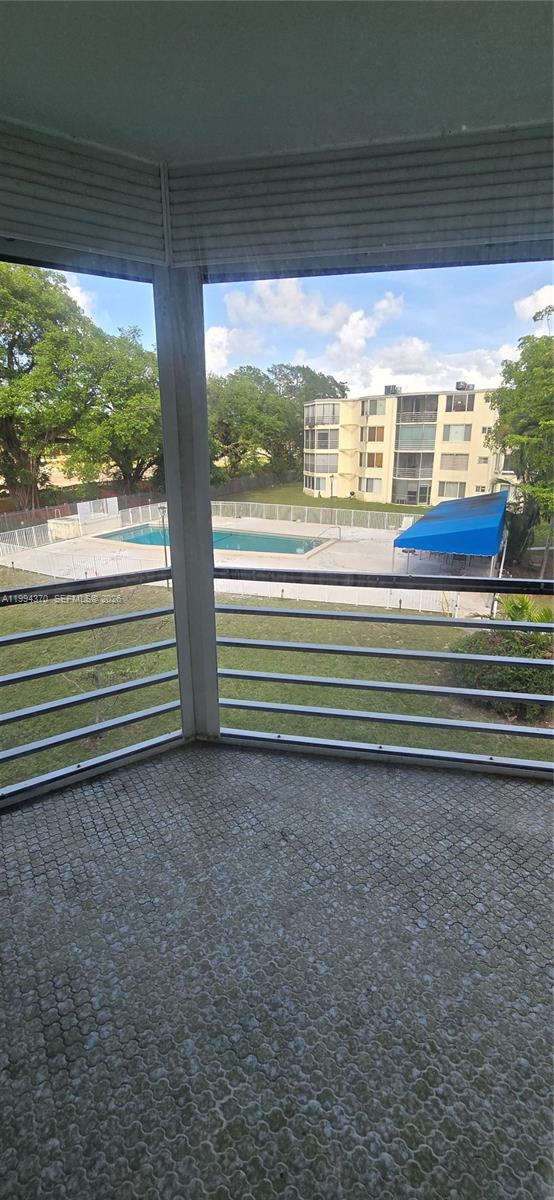 ROLLING GREEN CONDO G - Residential