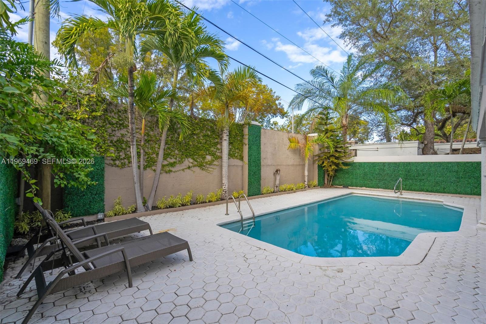 NATOMA PARK - Residential Lease