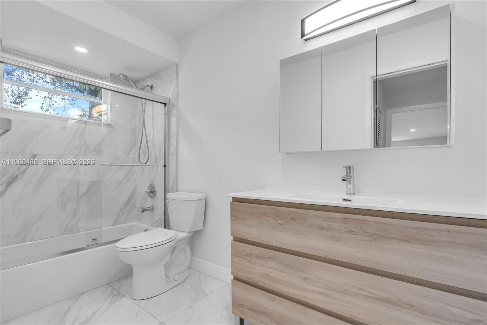 NATOMA PARK - Residential Lease