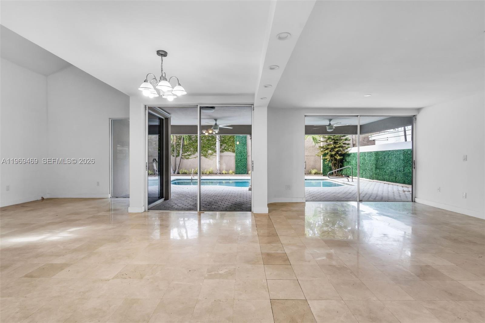 NATOMA PARK - Residential Lease