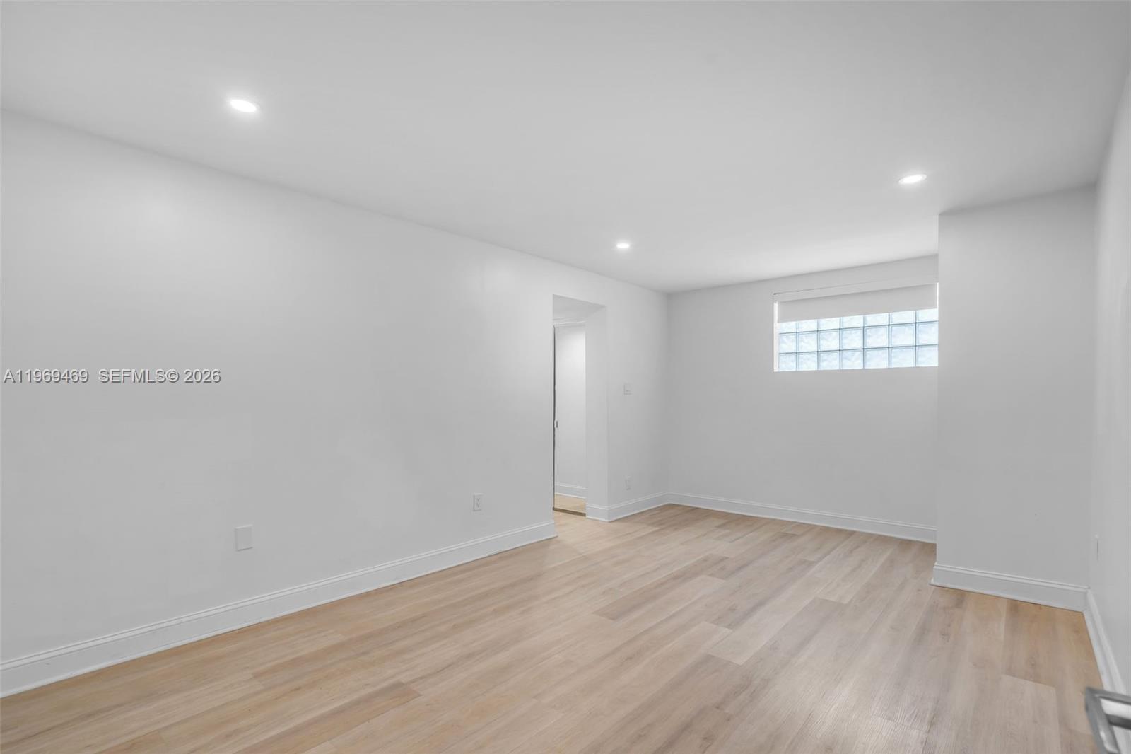 NATOMA PARK - Residential Lease