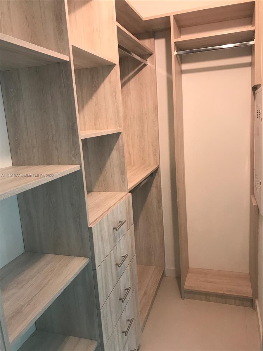 PARAISO BAYVIEWS CONDO - Residential Lease