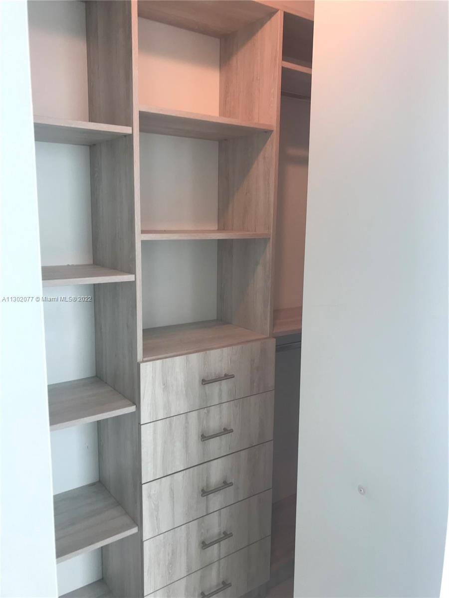 PARAISO BAYVIEWS CONDO - Residential Lease