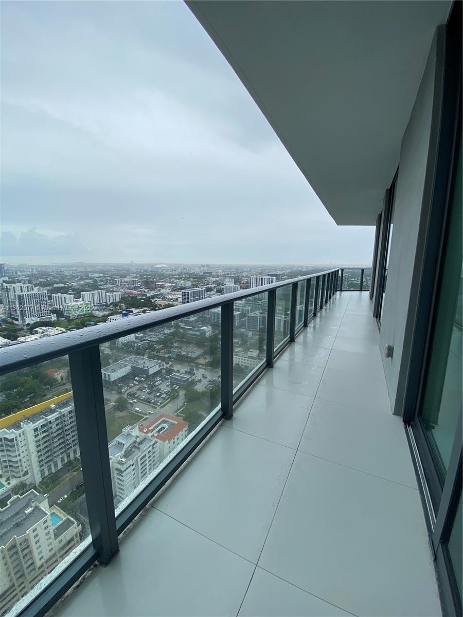 PARAISO BAYVIEWS CONDO - Residential Lease