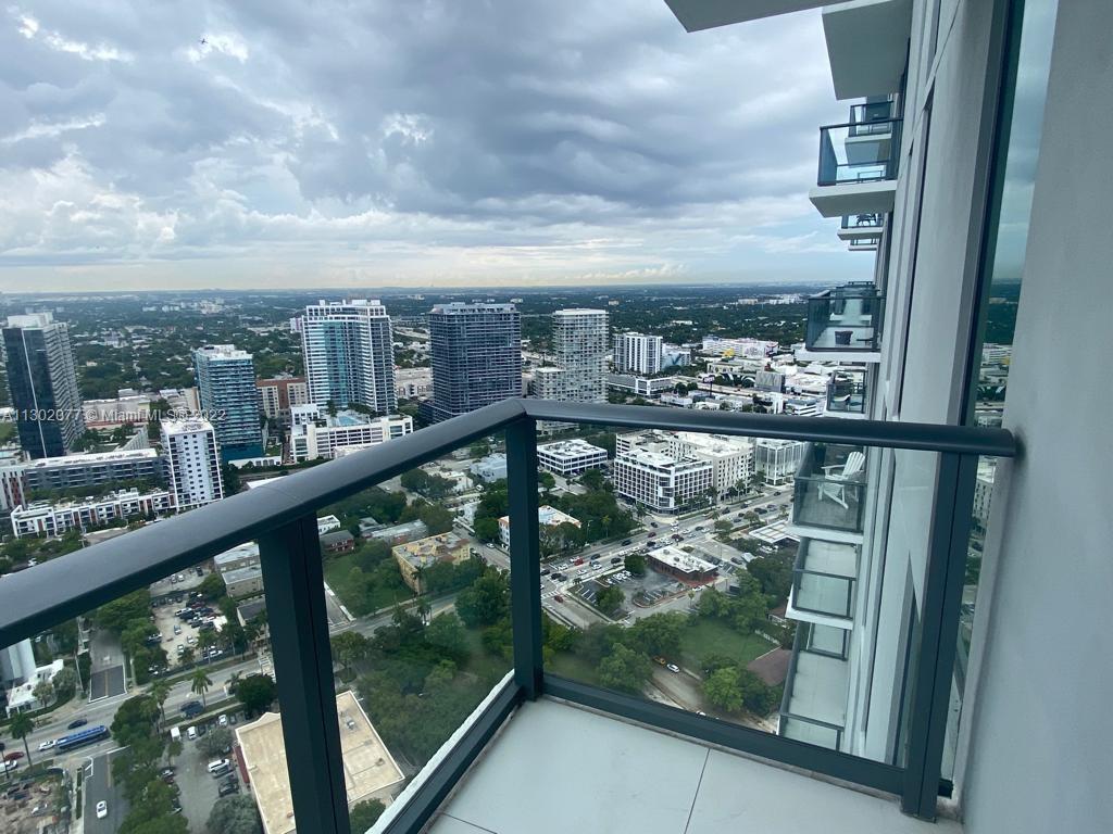 PARAISO BAYVIEWS CONDO - Residential Lease