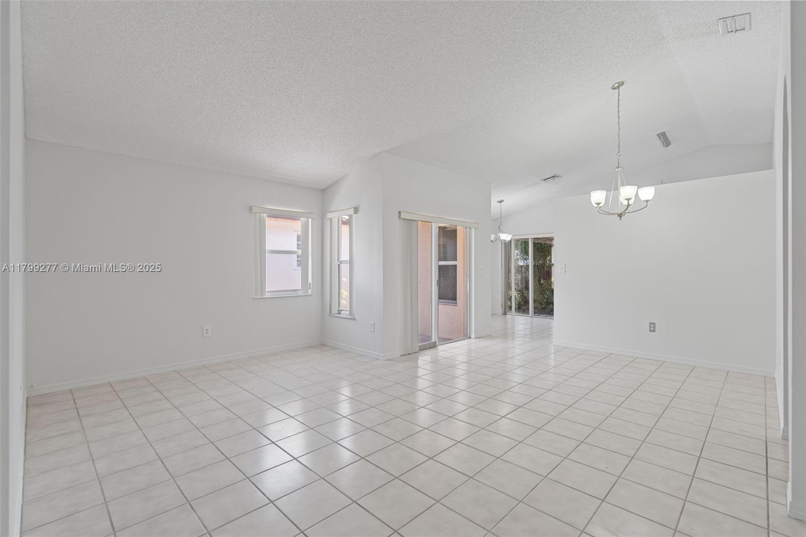 BRIGHTONS MEADOW TRACE - Residential