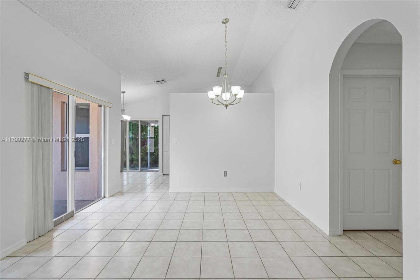 BRIGHTONS MEADOW TRACE - Residential