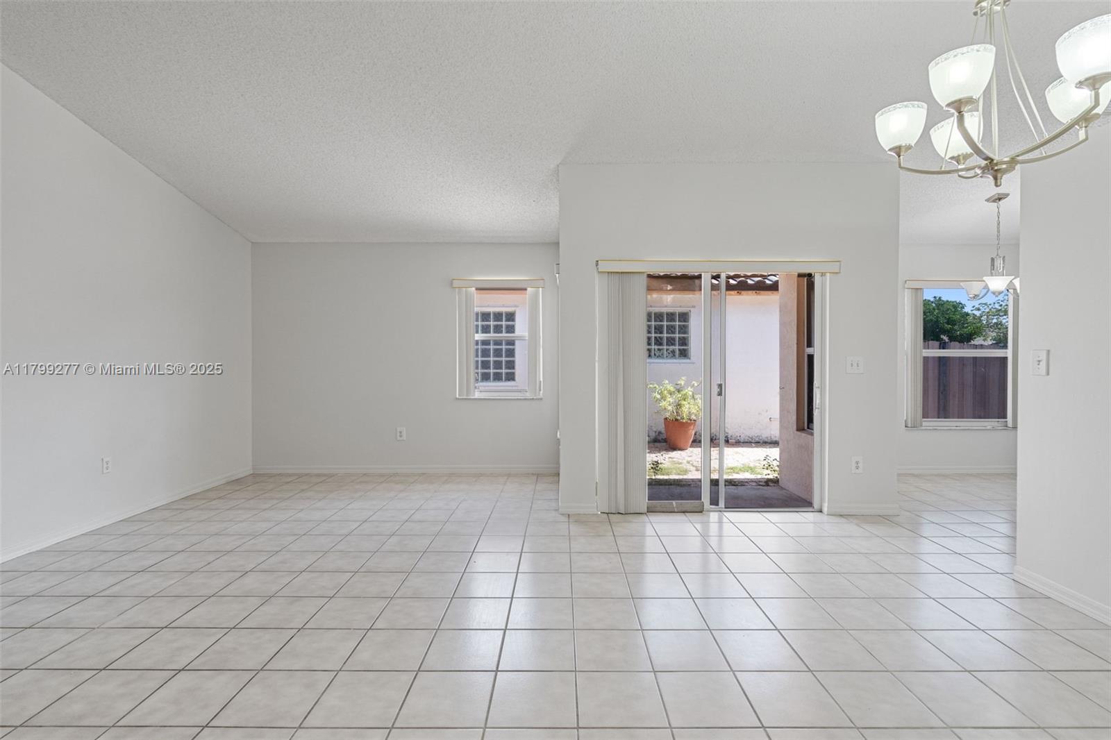 BRIGHTONS MEADOW TRACE - Residential