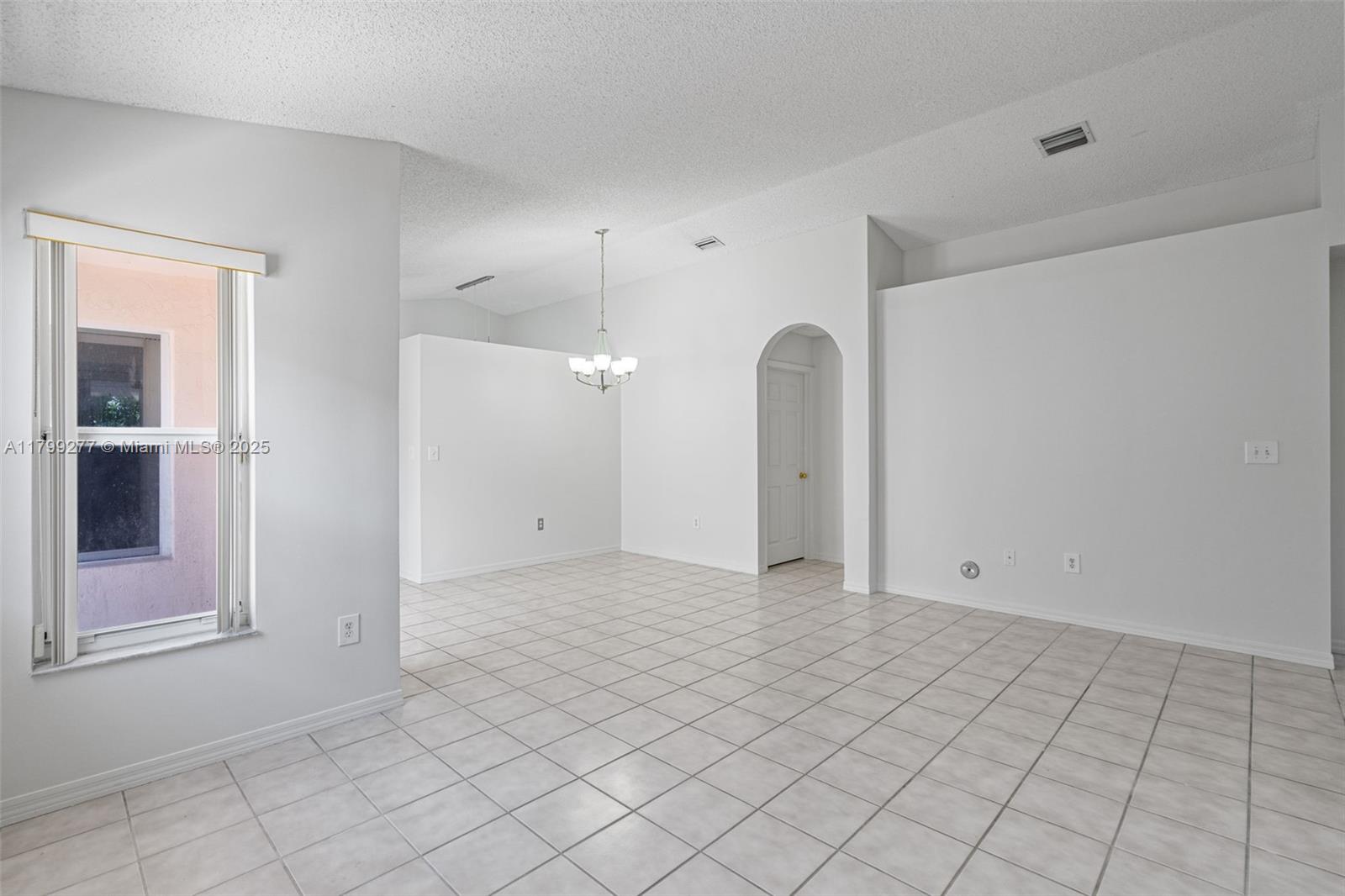 BRIGHTONS MEADOW TRACE - Residential