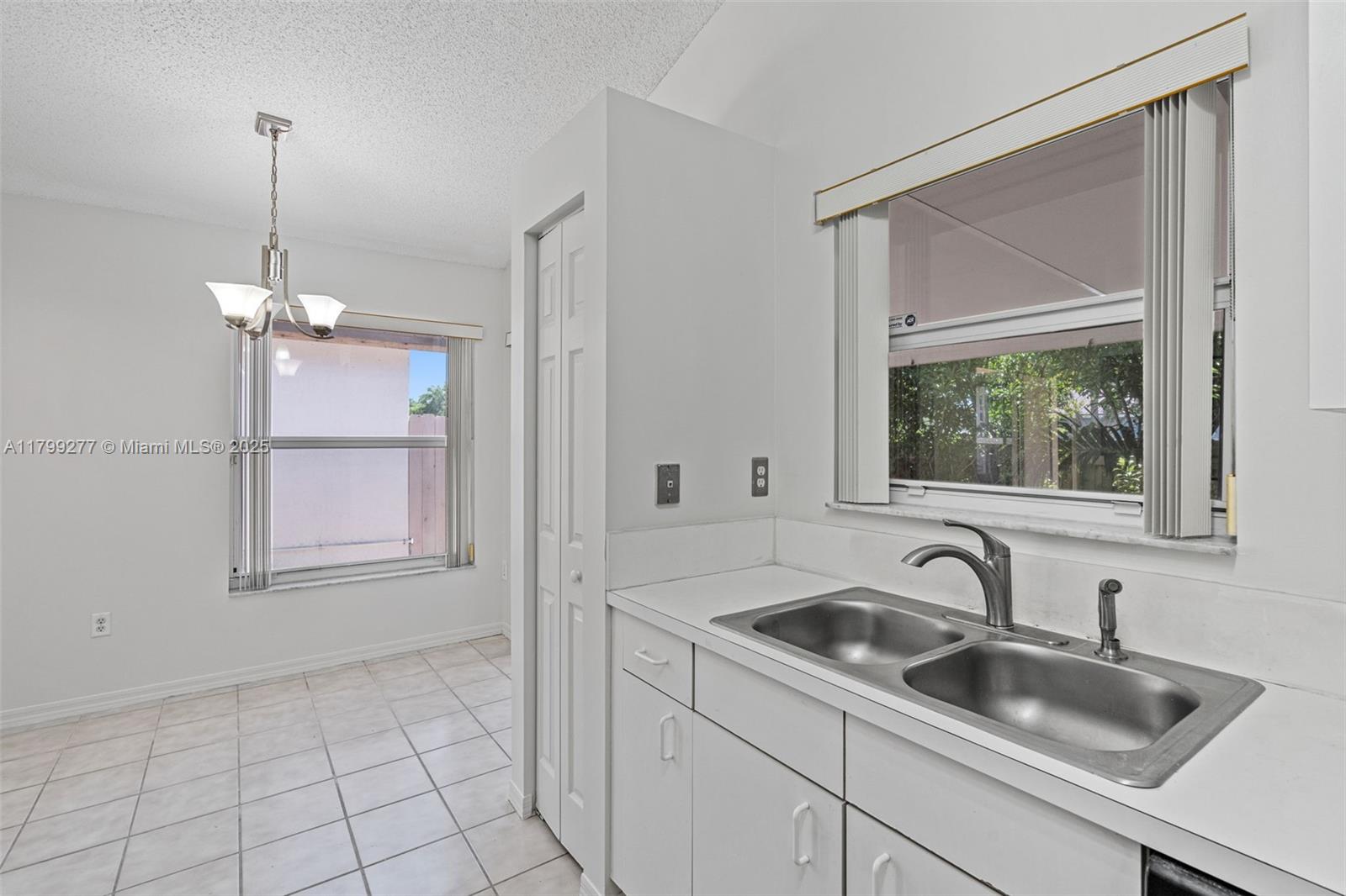 BRIGHTONS MEADOW TRACE - Residential