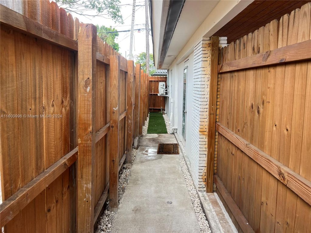 Photo of 1241 SW 29th St #1, Fort Lauderdale, FL 33315 (MLS # A11600096)