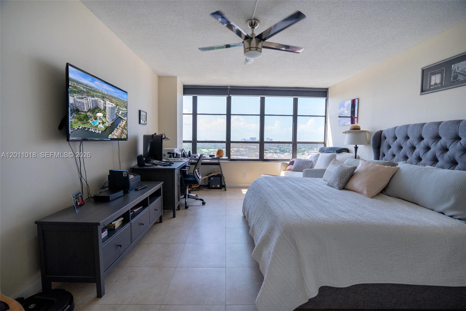 OLYMPUS CONDO PHASE - Residential