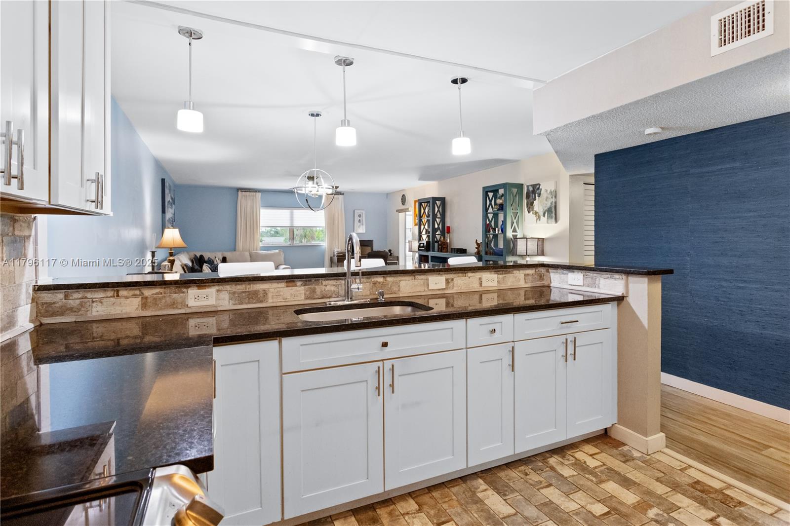 2271 NW 47th Ter 200