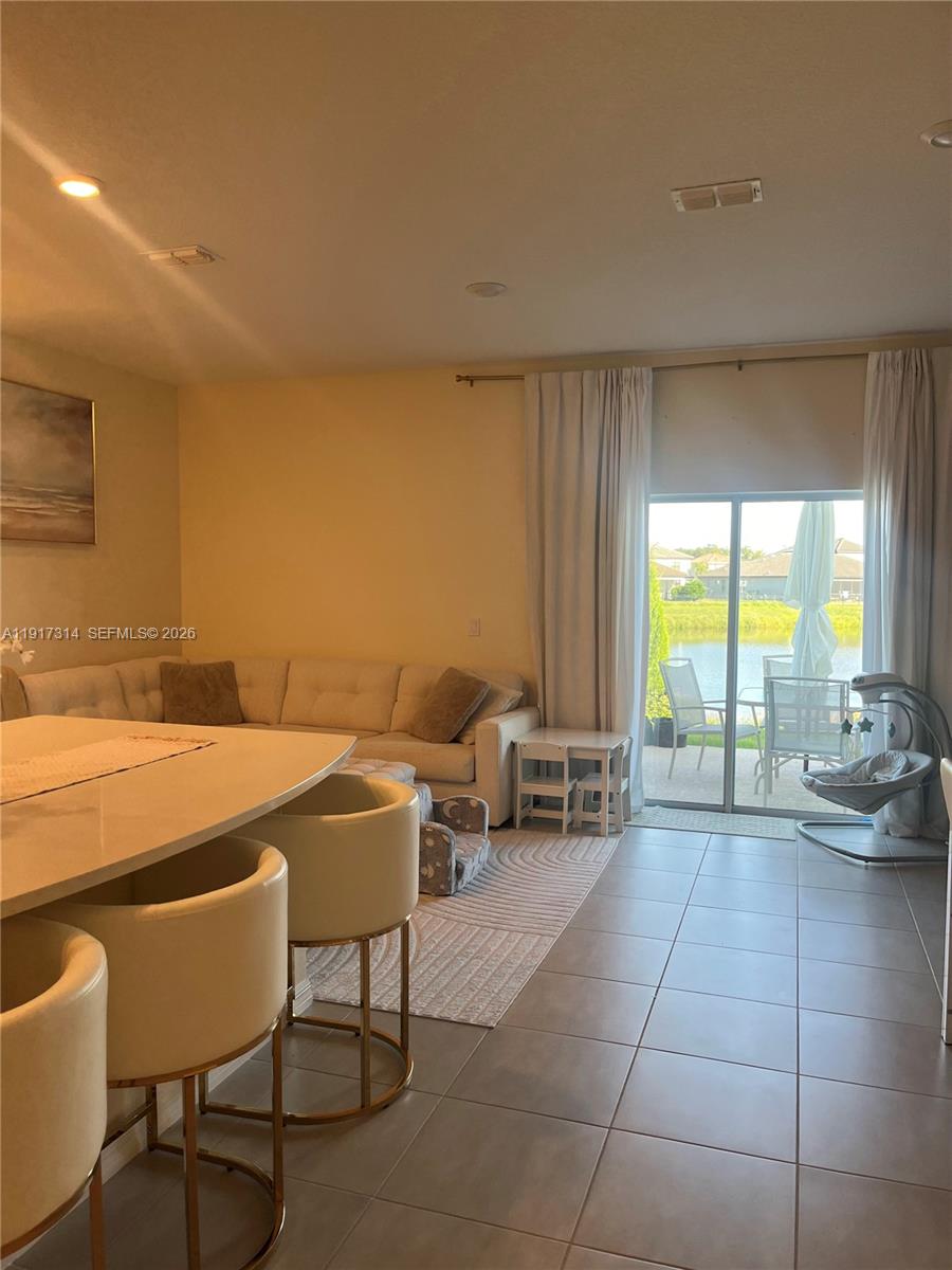 BELLALAGO POD G TOWNHOMES - Residential