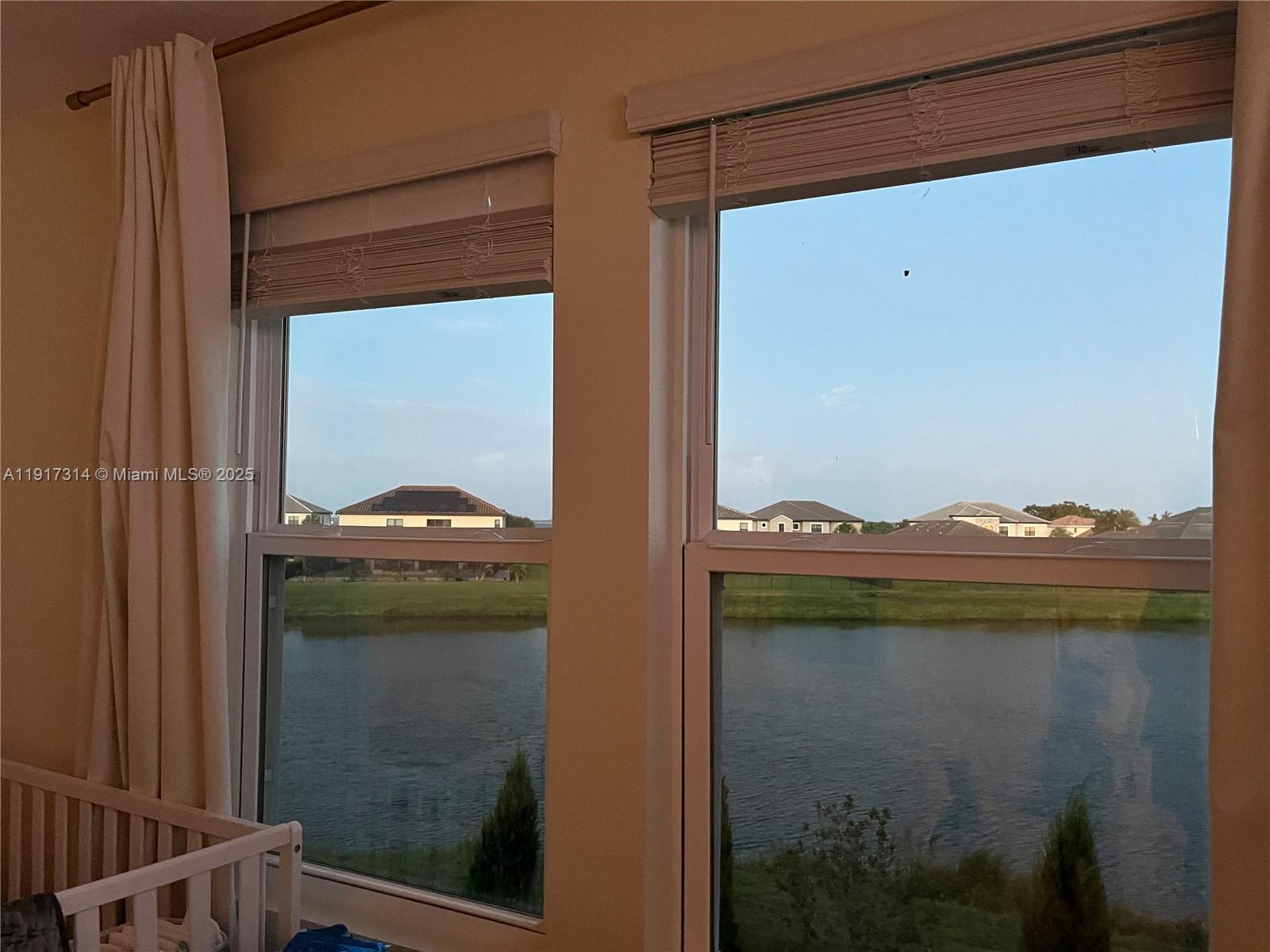 BELLALAGO POD G TOWNHOMES - Residential