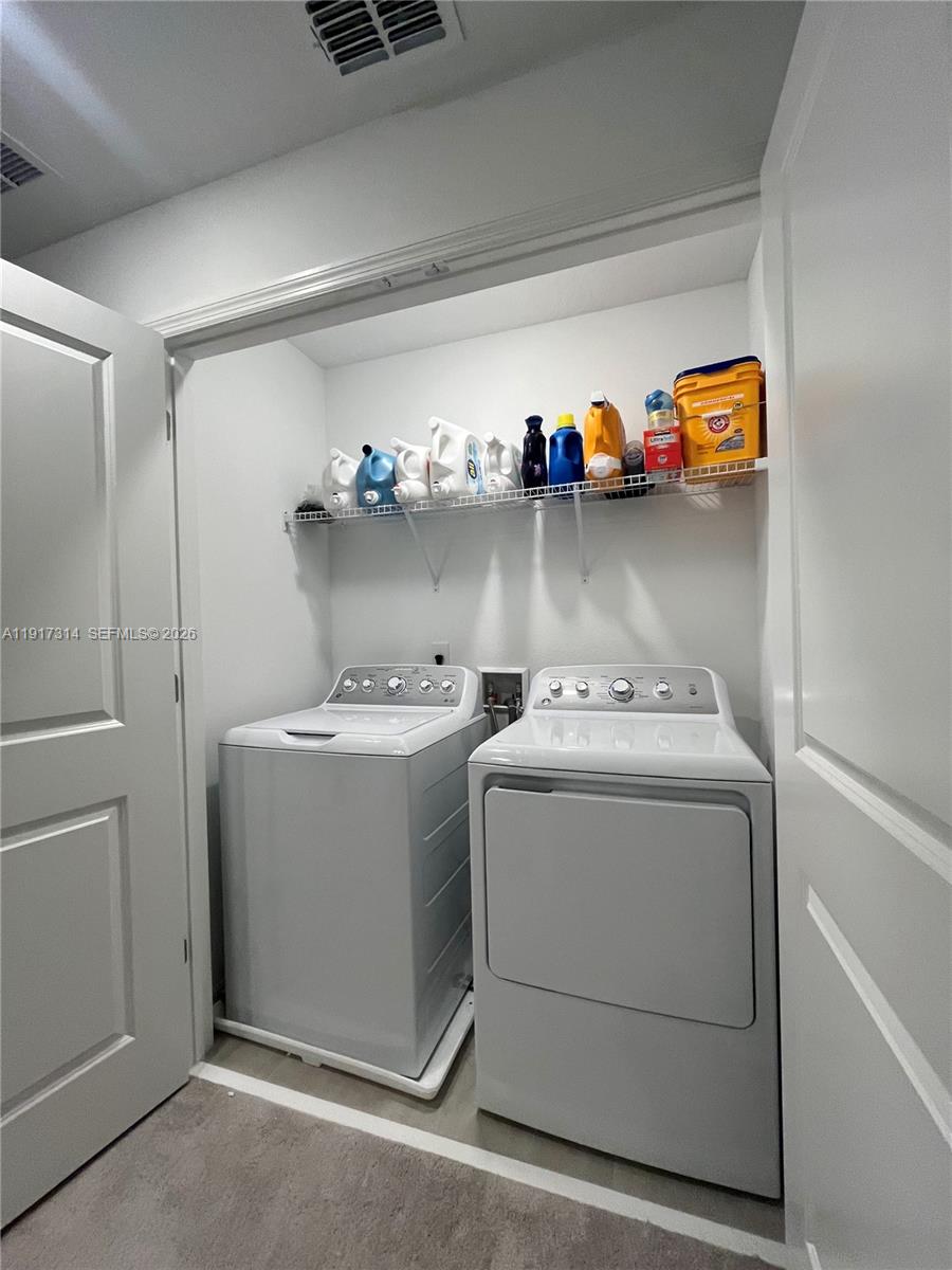 BELLALAGO POD G TOWNHOMES - Residential