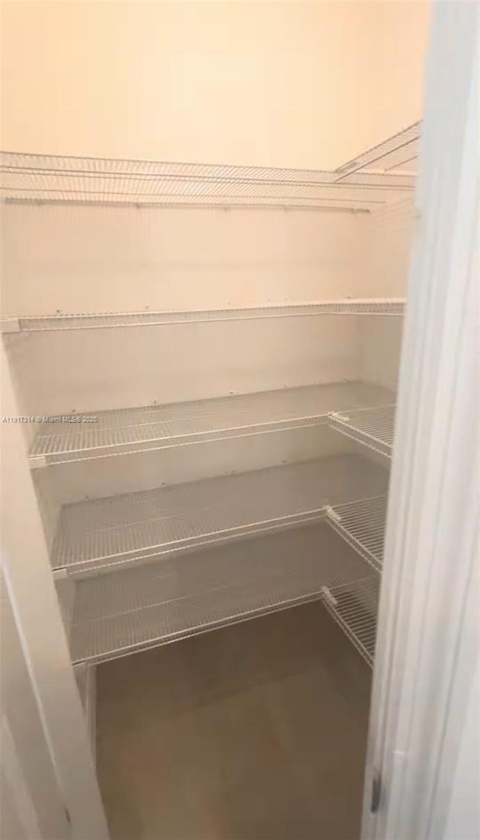 BELLALAGO POD G TOWNHOMES - Residential