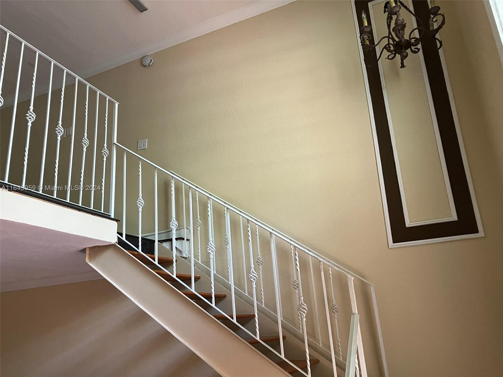 COURTYARDS AT KENDALL CON - Residential Lease