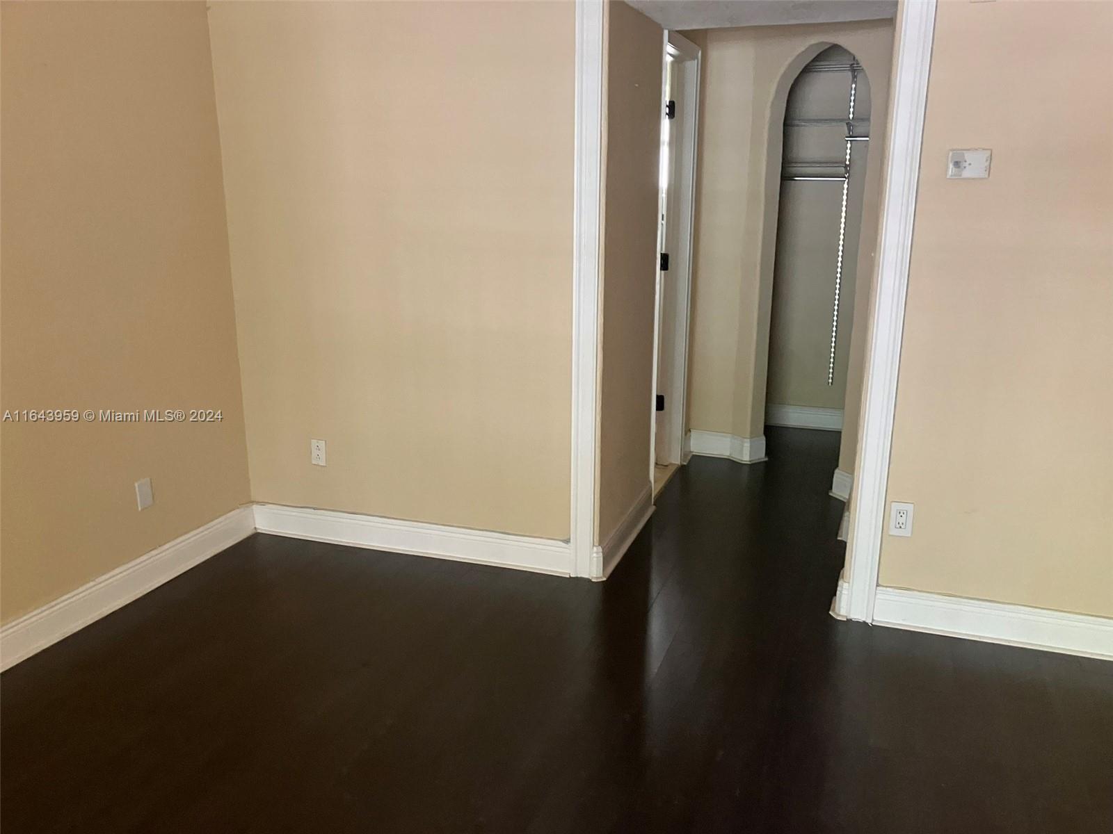 COURTYARDS AT KENDALL CON - Residential Lease