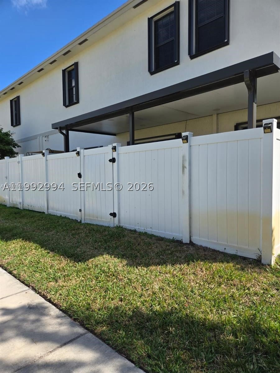 1166 SW 7th Ave