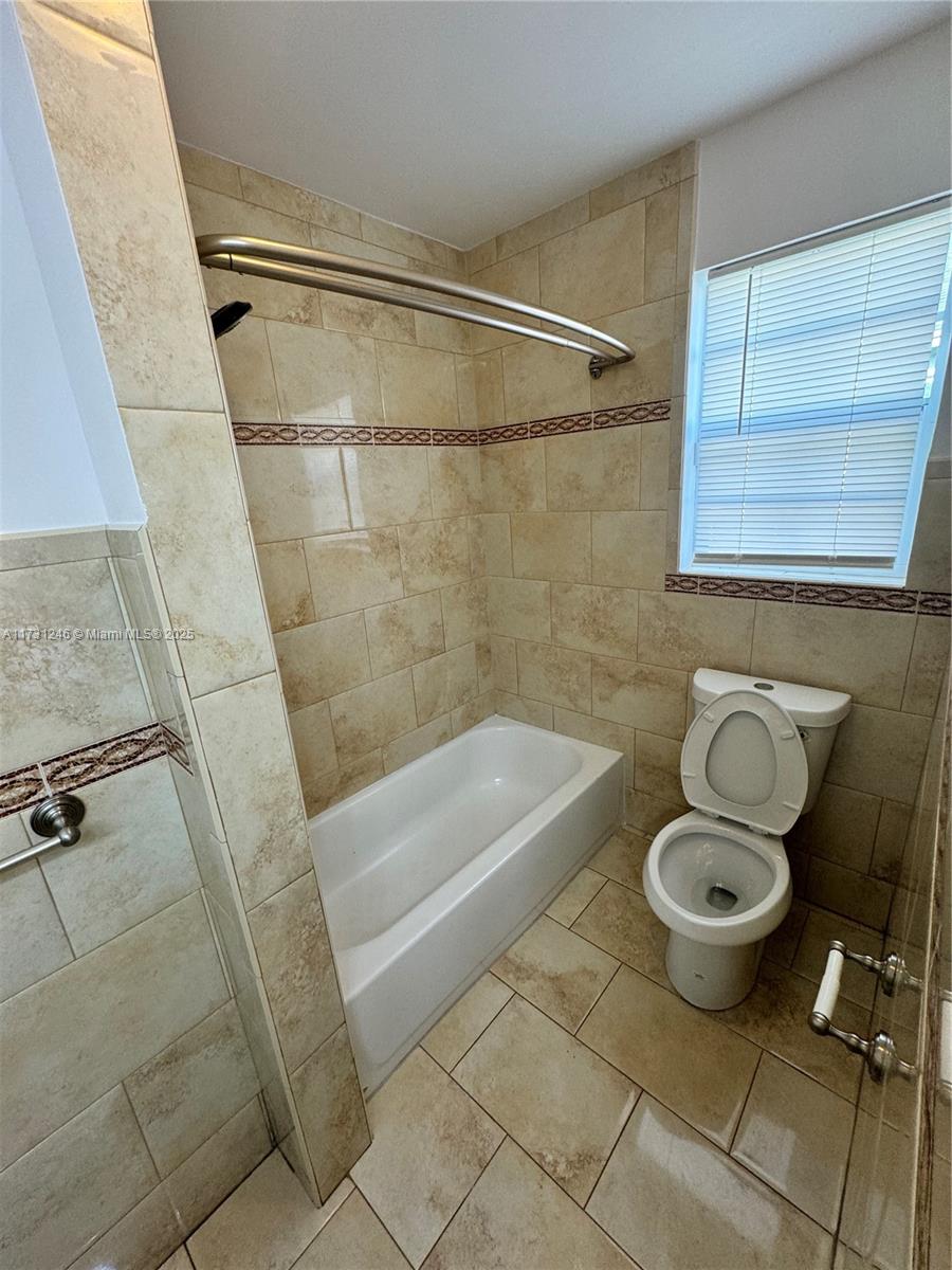 ACACIA VILLA - Residential Income