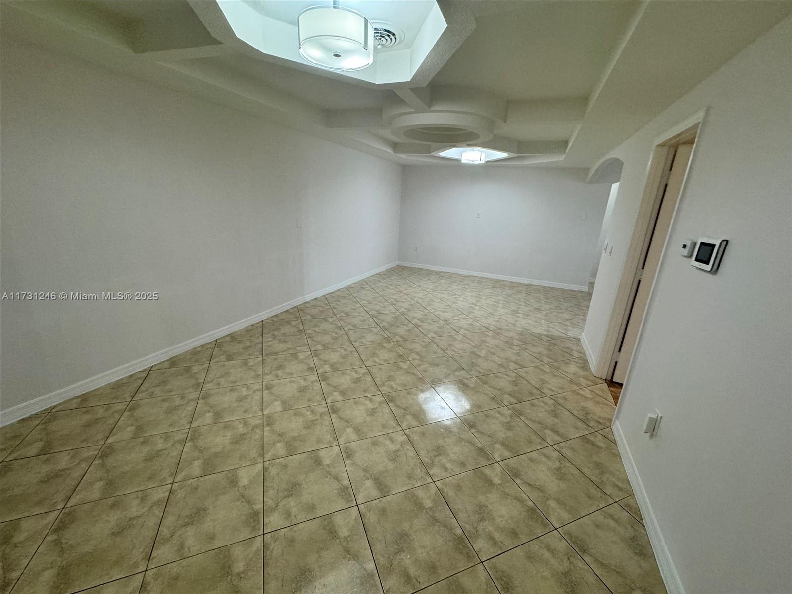 ACACIA VILLA - Residential Income