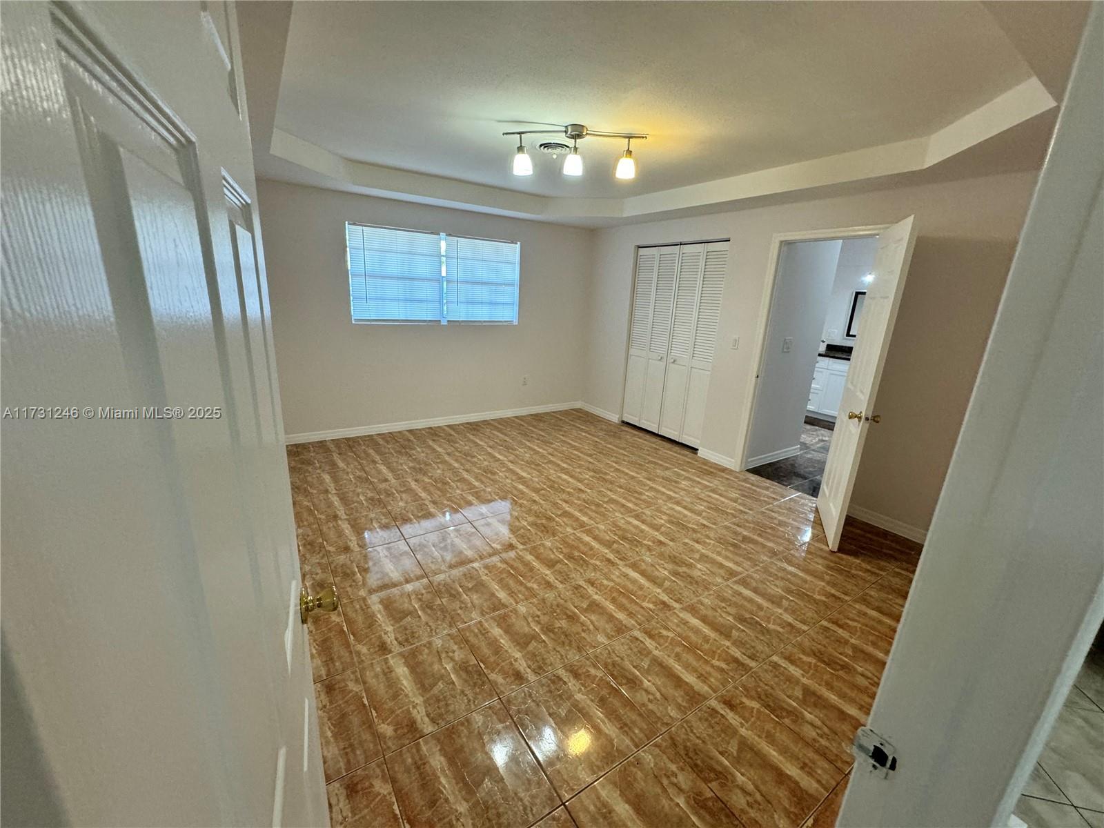 ACACIA VILLA - Residential Income