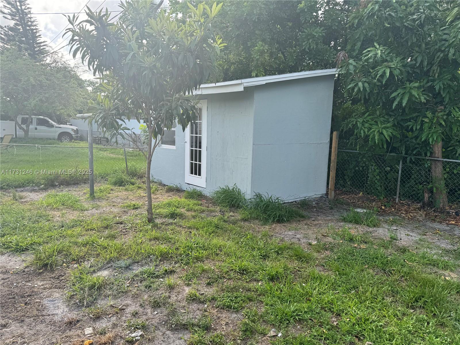 ACACIA VILLA - Residential Income
