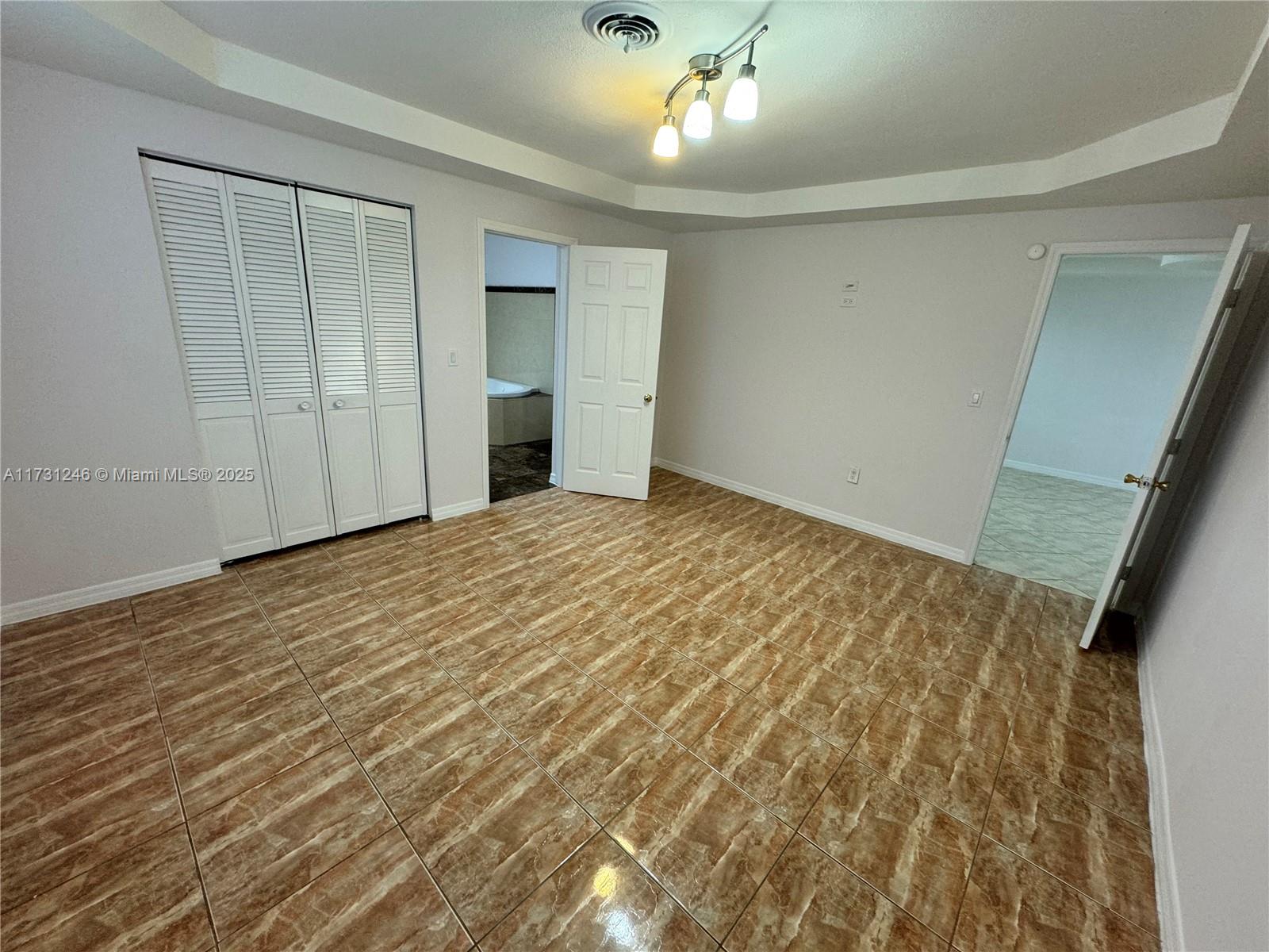 ACACIA VILLA - Residential Income