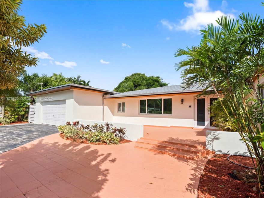 DAZZLING HOUSE.!!! Located in a Cul-de sac  with spacious 5-bedroom, 6 1/2 bathroom home. Fully renovated in 2020 with new kitchen, bathrooms, flooring, ceilings, plumbing  and A/C. Electric gas on stove and clothes dryer .  Features an open-concept living, dining and kitchen area, plus an extra space ideal for an office or playroom.
Outdoors you'll find a private oasis with pool, gazebo, outdoor bathroom,  outdoor gas grill kitchen , fruit trees, and ample parking. Move-in ready and perfect for families or entertaining.