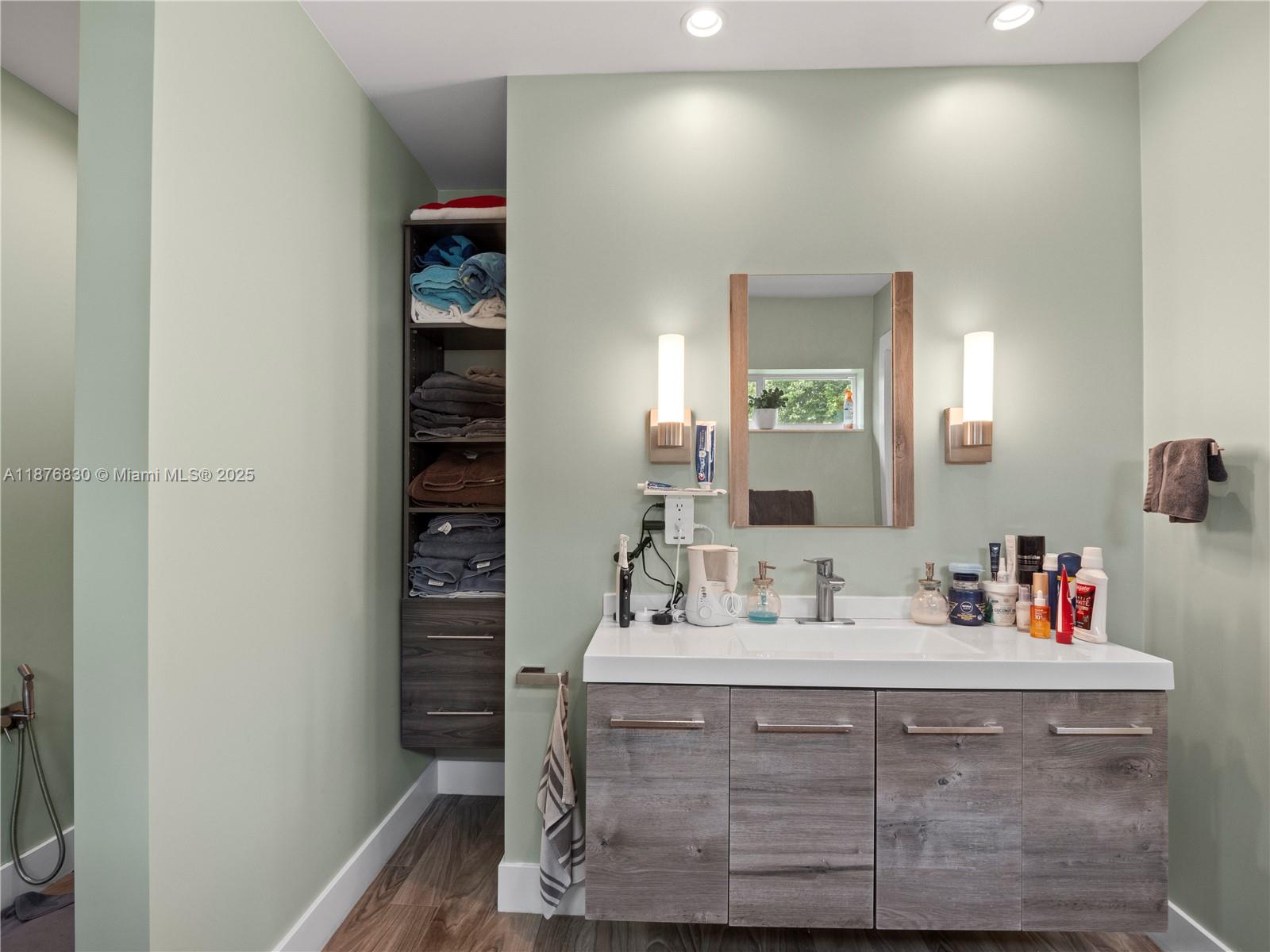 KENDALE SEC 1 - Residential