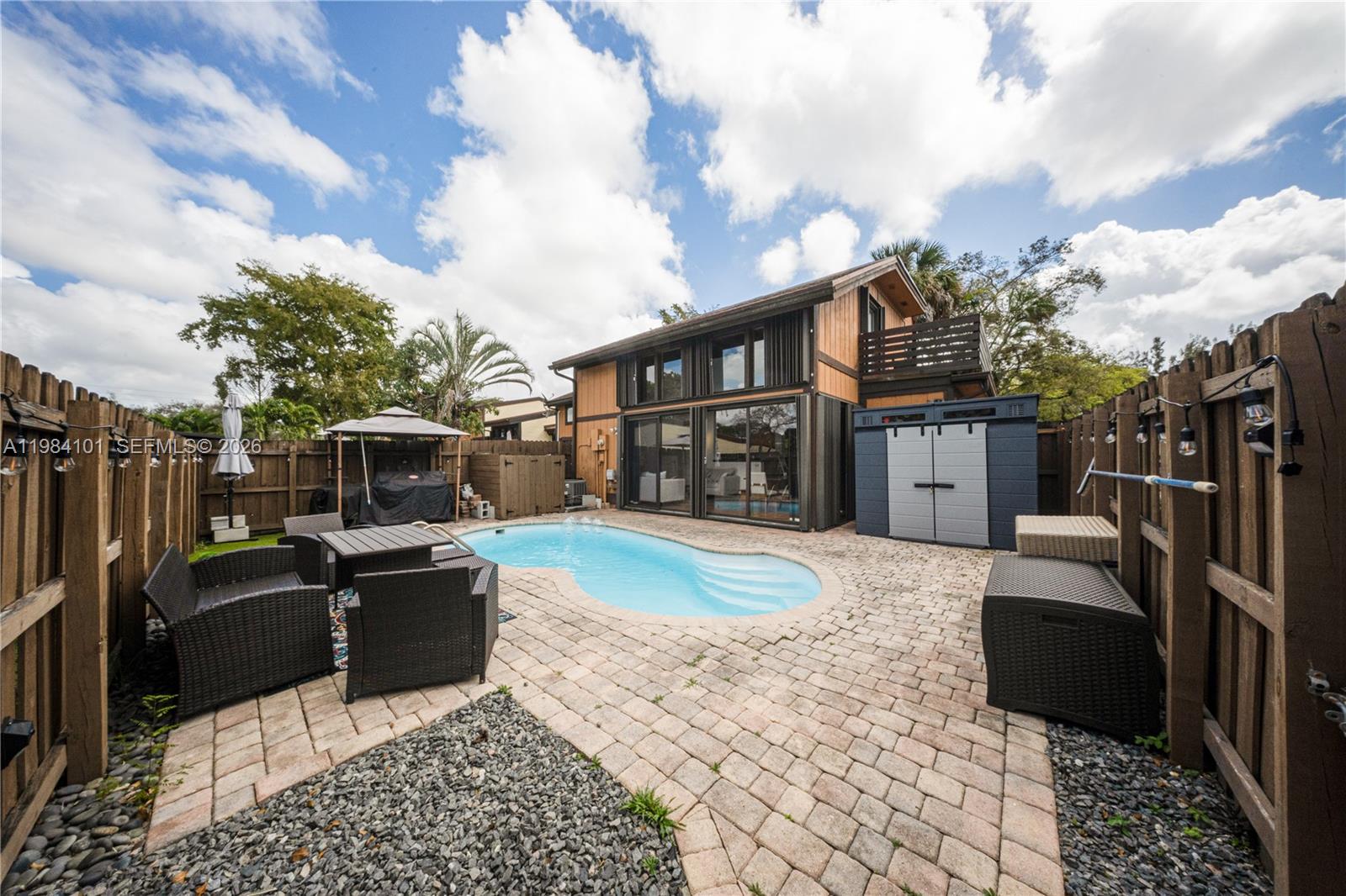 EVERGLADES SUGAR & LAND C - Residential