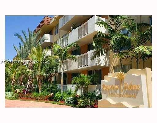 1800 Sans Souci Blvd 316, North Miami FL 33181