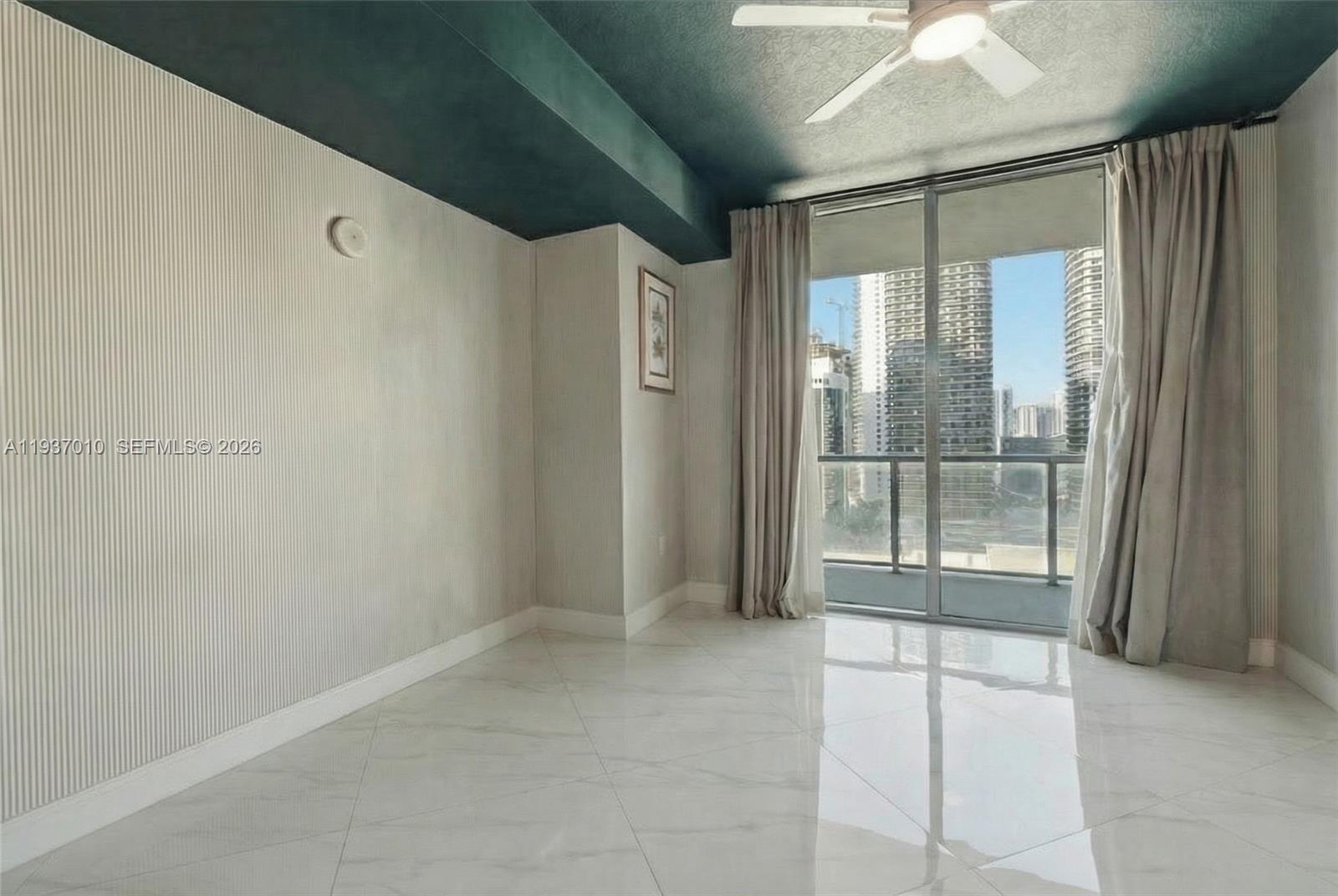 THE AXIS ON BRICKELL II C - Residential