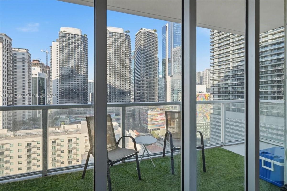 THE AXIS ON BRICKELL II C - Residential