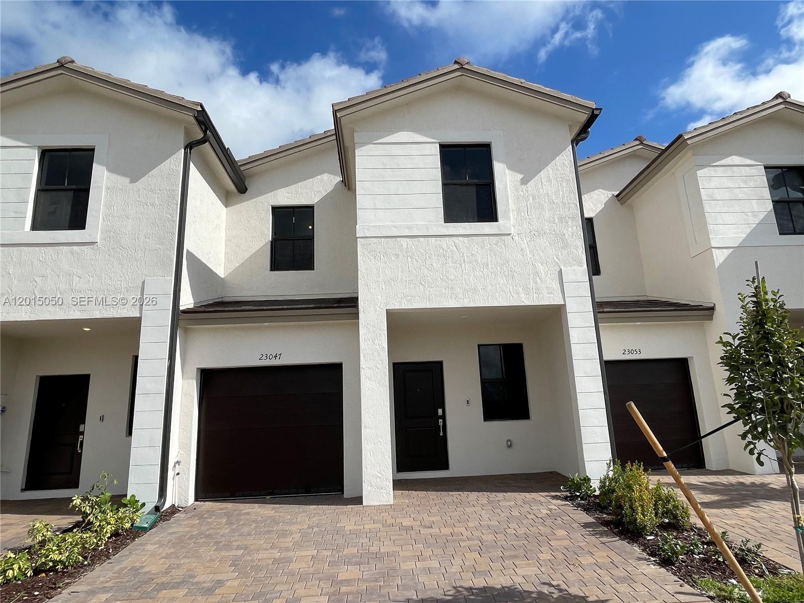 SIENA RESERVE NORTH - Residential Lease