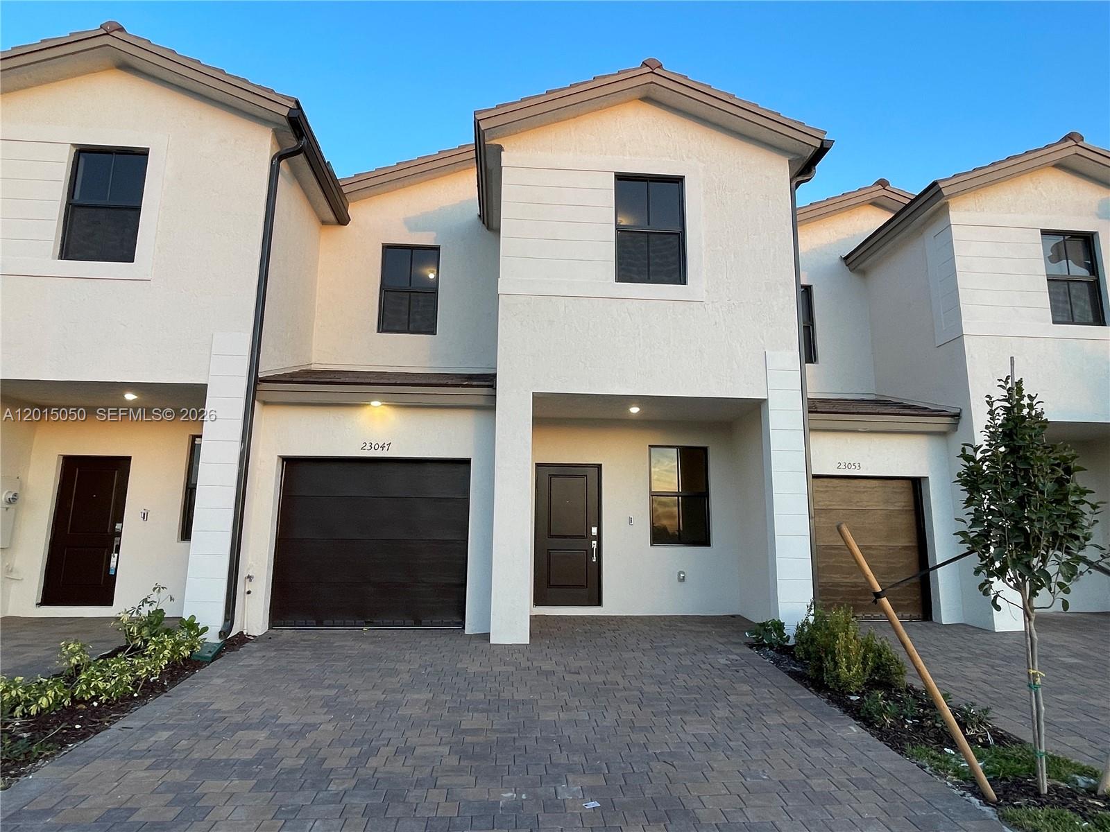 SIENA RESERVE NORTH - Residential Lease