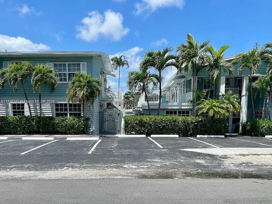 65 NE 24th st 65 B
