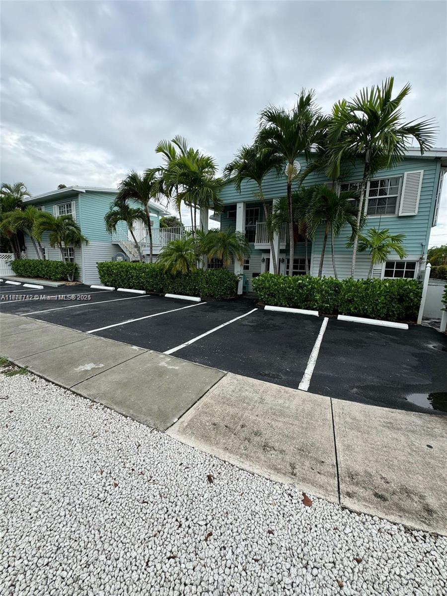 65 NE 24th st 65 B