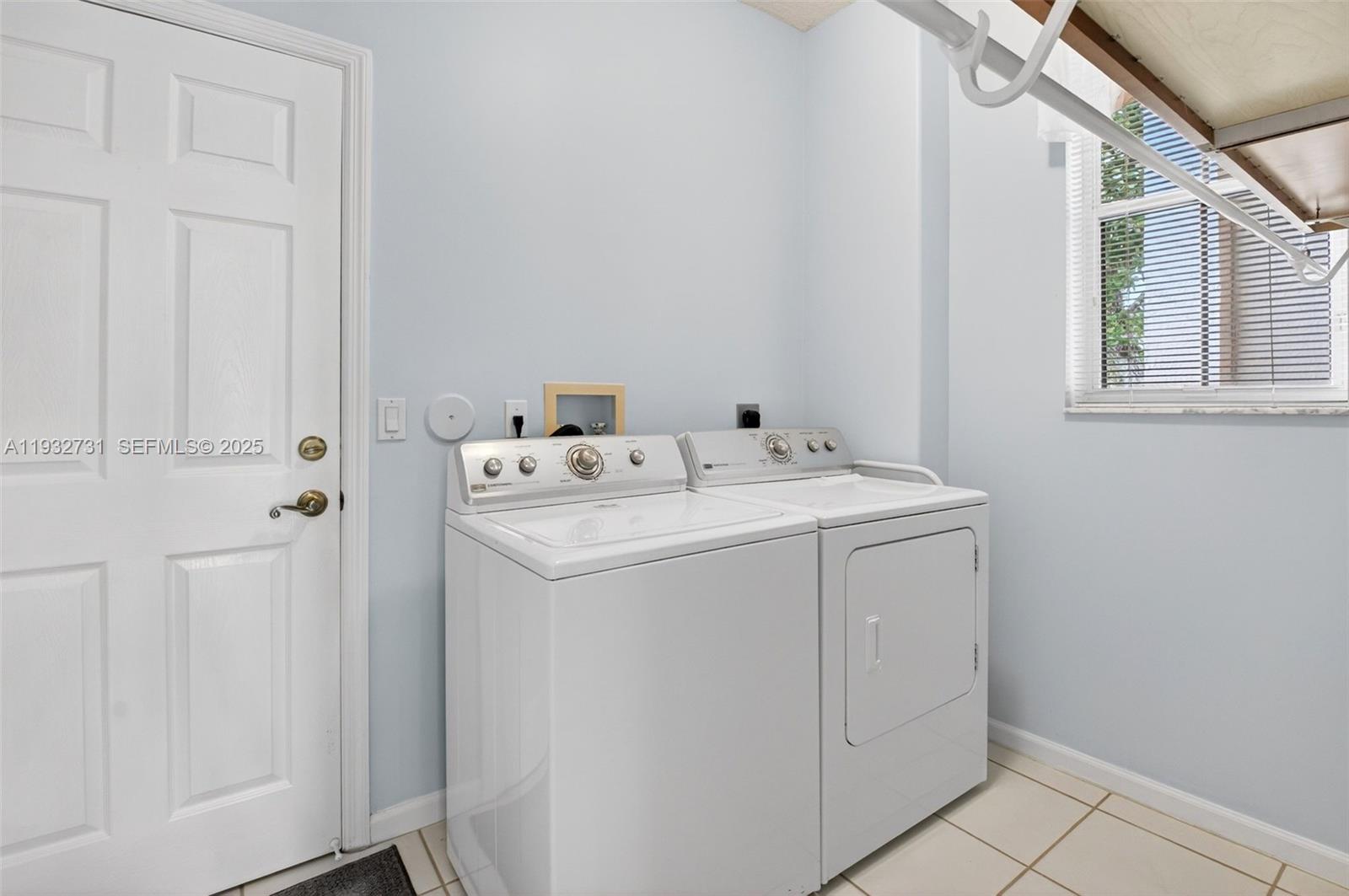 JOURNEYS END 2 - Residential