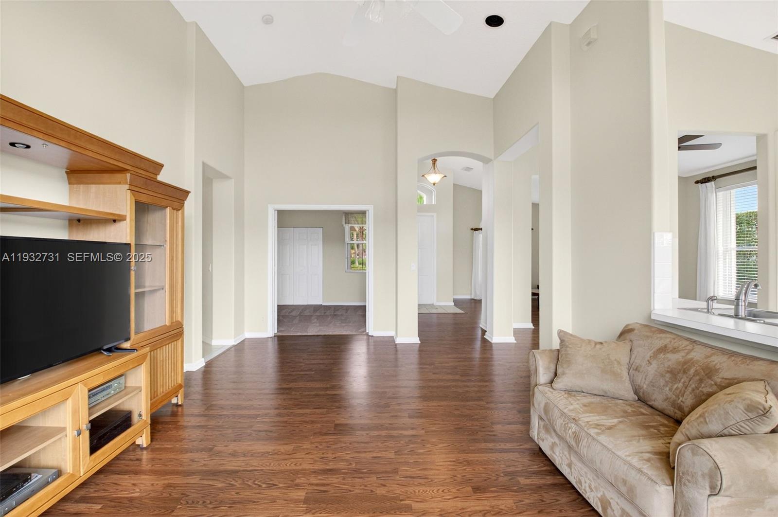 JOURNEYS END 2 - Residential