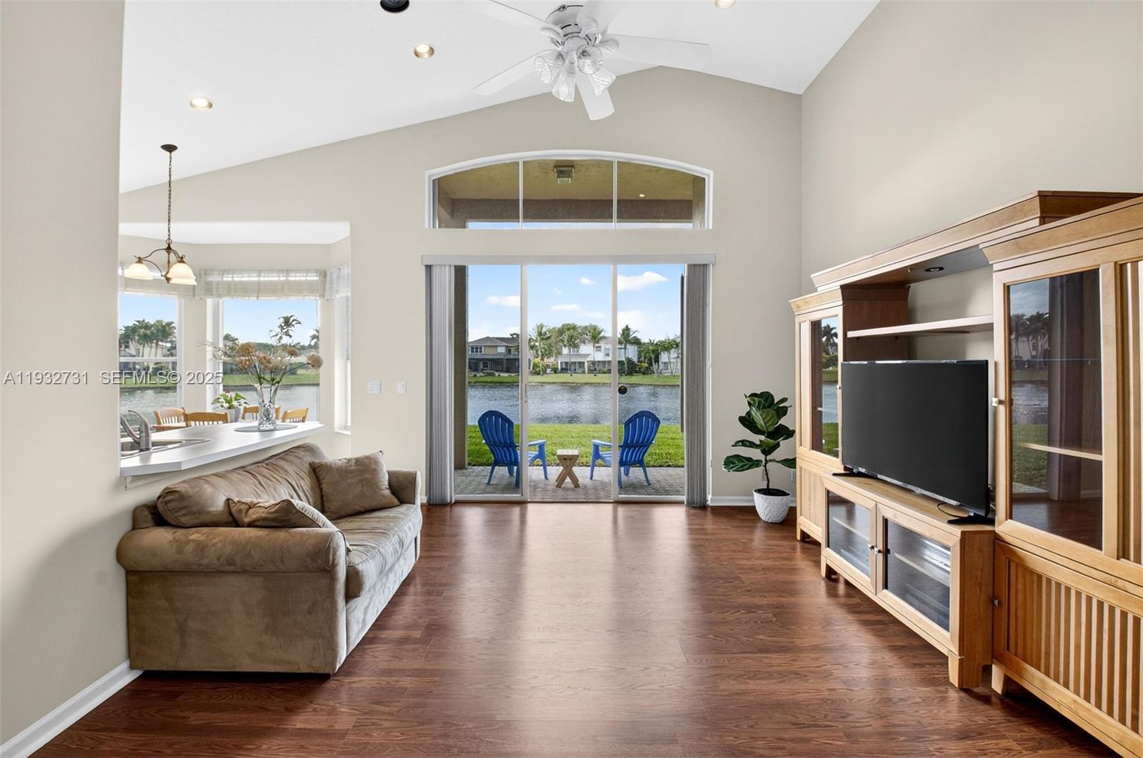 JOURNEYS END 2 - Residential