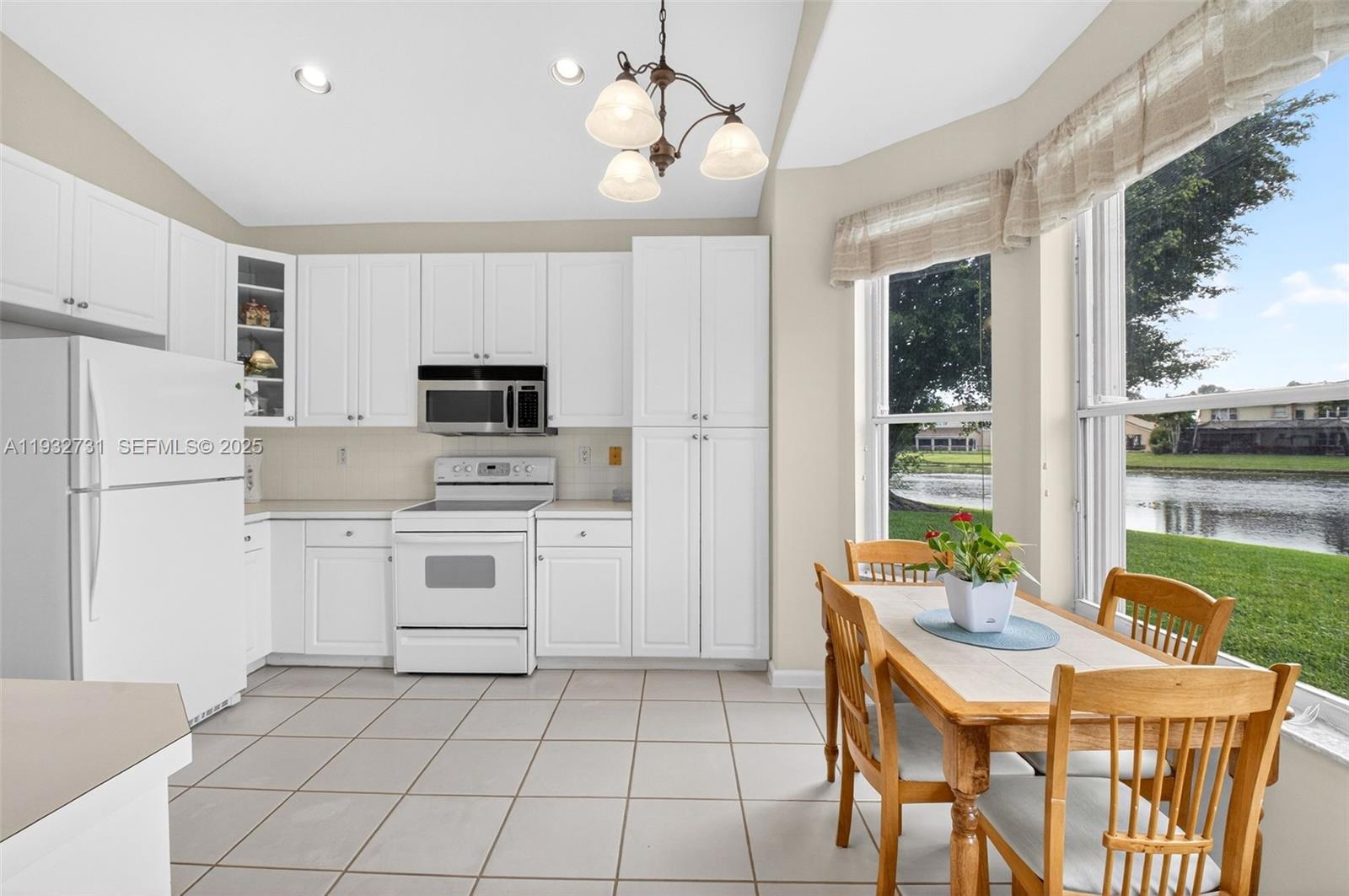 JOURNEYS END 2 - Residential