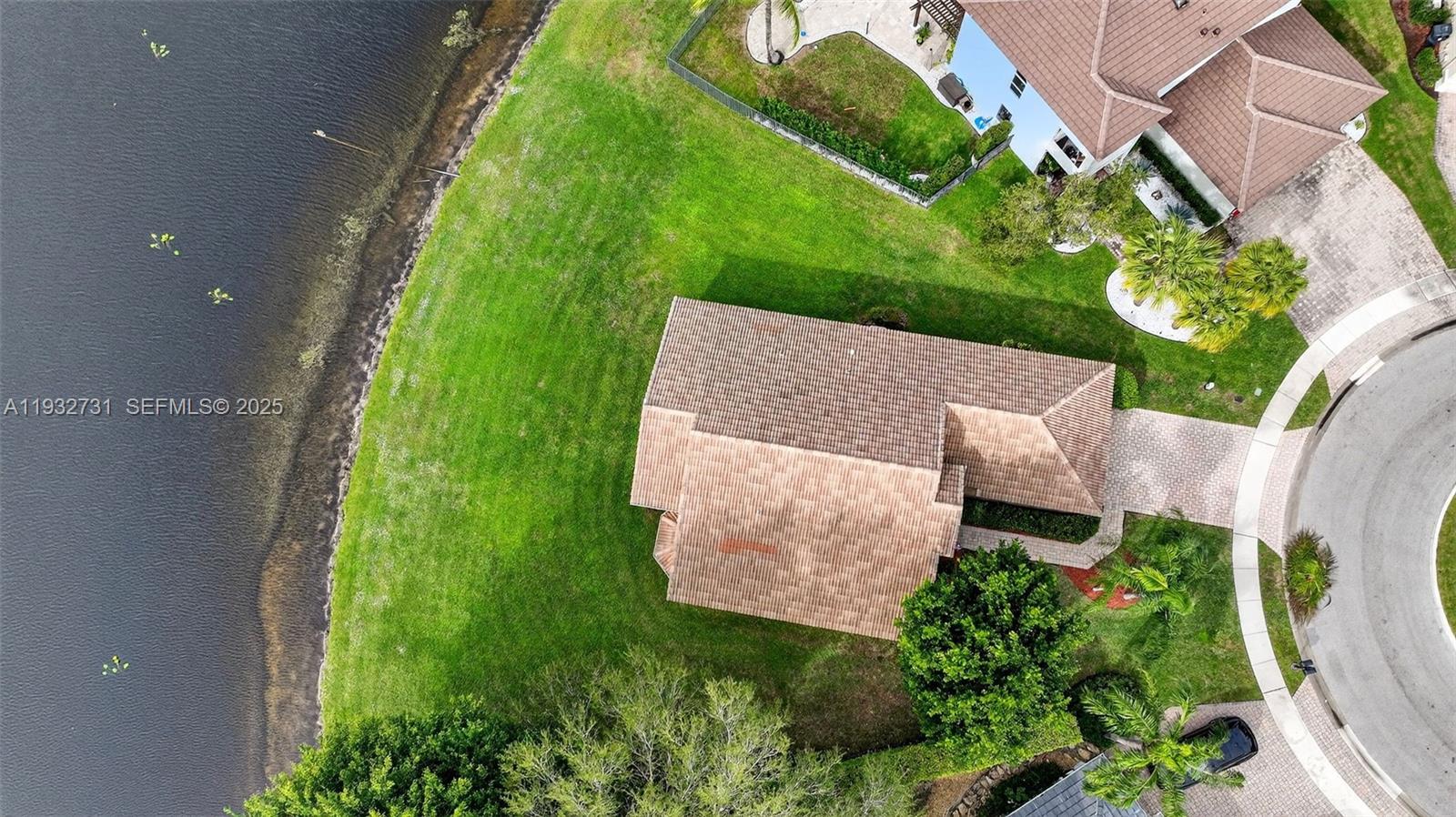 JOURNEYS END 2 - Residential