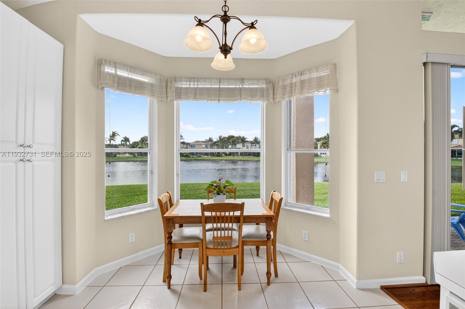 JOURNEYS END 2 - Residential