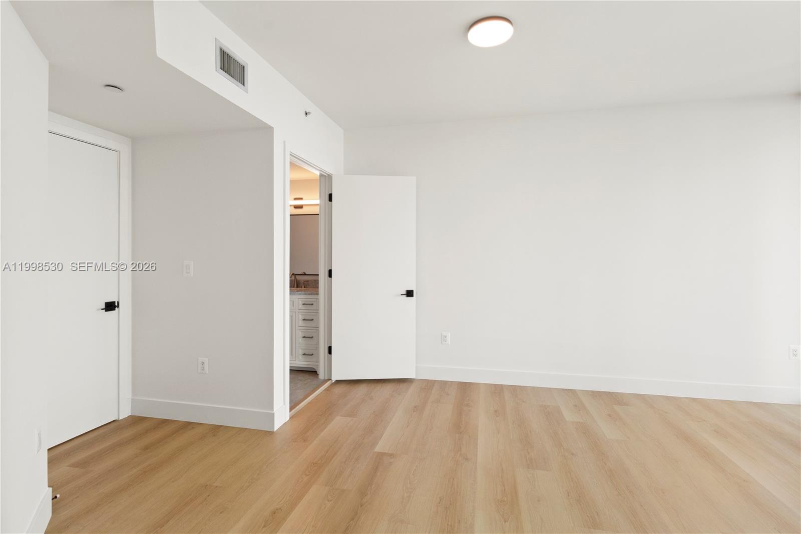 WIND CONDO - Residential